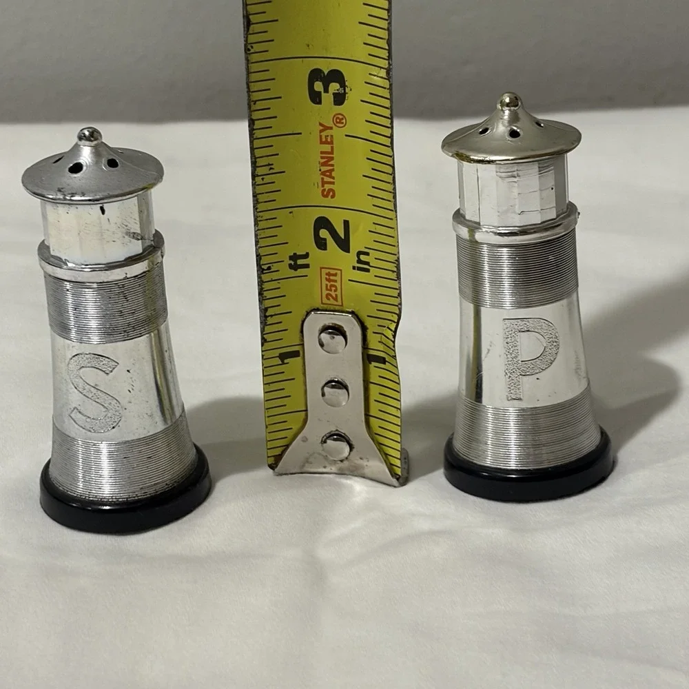 The Unbranded Brand vintage rook
